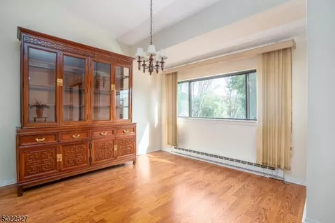60 N Slope, Clinton, NJ 08809 photo 3