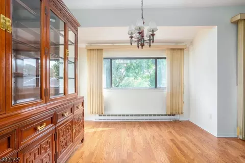 60 N Slope, Clinton, NJ 08809 photo 4