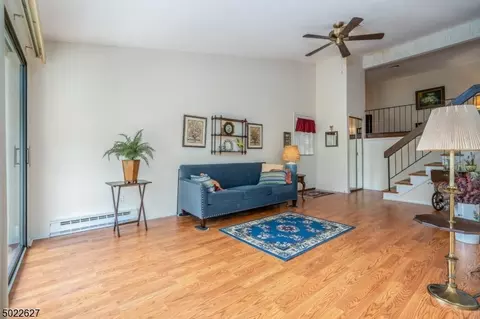 60 N Slope, Clinton, NJ 08809 photo 8
