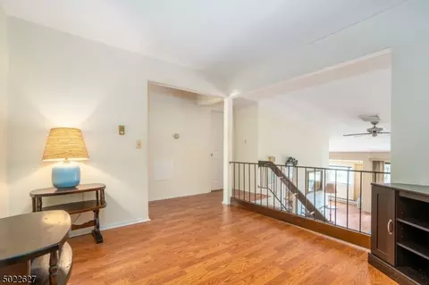 60 N Slope, Clinton, NJ 08809 photo 13