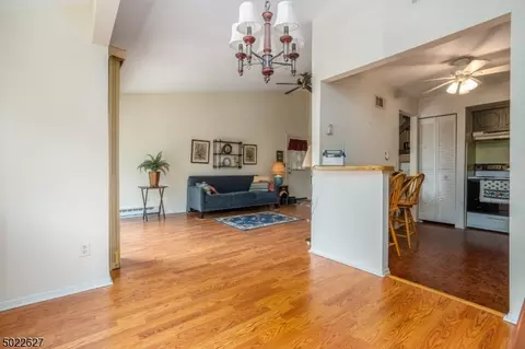 60 N Slope, Clinton, NJ 08809 photo 9