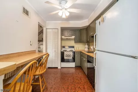 60 N Slope, Clinton, NJ 08809 photo 12