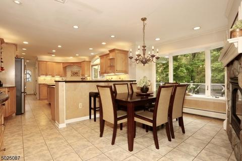 108 Oak Dr, Upper Saddle River, NJ 07458 photo 7