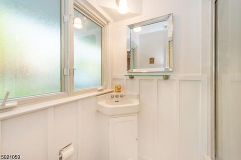 76 Beech Ave, Berkeley Heights, NJ 07922 photo 3