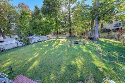 60 Hillcrest Dr, Wayne, NJ 07470 photo 4
