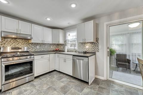 60 Hillcrest Dr, Wayne, NJ 07470 photo 11