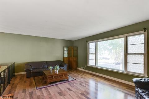 23 Abbott Rd, Wayne, NJ 07470 photo 4