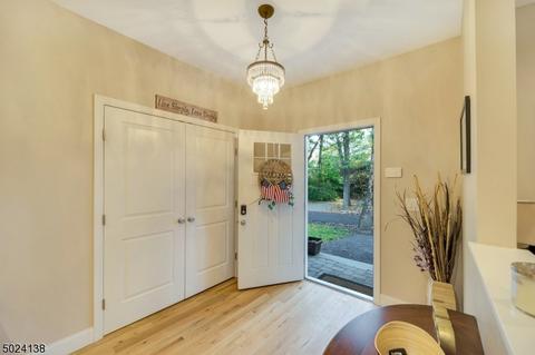 6 Cliff Trl, Kinnelon, NJ 07405 photo 3