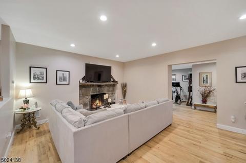6 Cliff Trl, Kinnelon, NJ 07405 photo 4