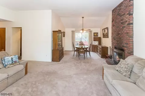 66 Smithtown Rd, Hackettstown, NJ 07840 photo 6