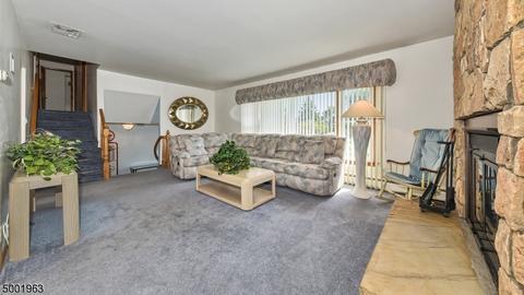 48 Kossuth Pl, Wayne, NJ 07470 photo 3