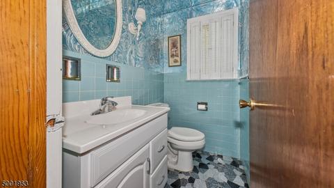 48 Kossuth Pl, Wayne, NJ 07470 photo 17
