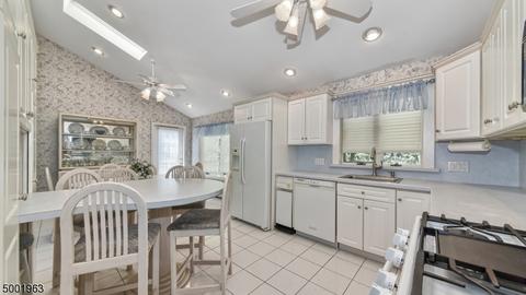48 Kossuth Pl, Wayne, NJ 07470 photo 7