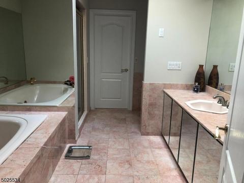 120 Jackson Ave, Wayne, NJ 07470 photo 22