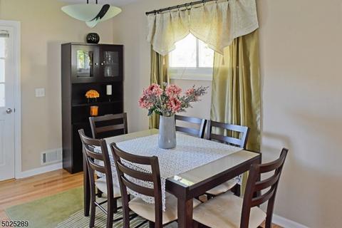 241 Perry St, Dover, NJ 07801 photo 8