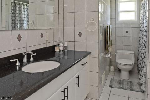 241 Perry St, Dover, NJ 07801 photo 13