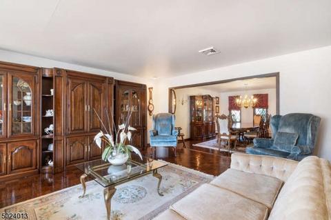 35 Benjamin Dr, Springfield, NJ 07081 photo 8
