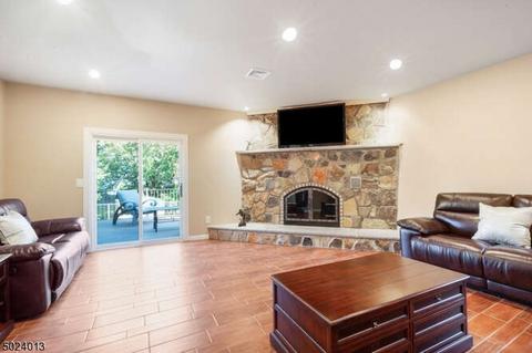 35 Benjamin Dr, Springfield, NJ 07081 photo 6