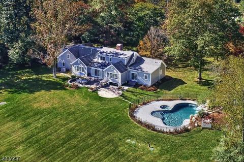 20 Corey Ln, Mendham, NJ 07945 photo 1