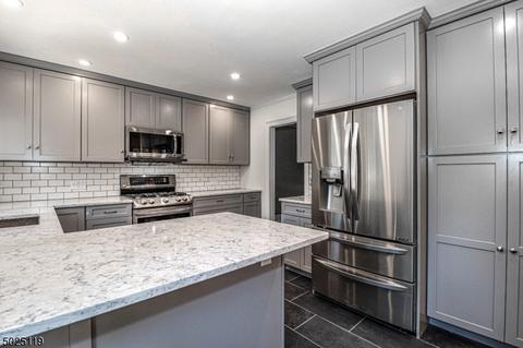 4 Iris Ln, Randolph, NJ 07869 photo 8