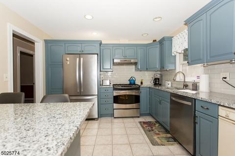 16 Brookside Dr, Mount Olive Twp., NJ 07828 photo 4