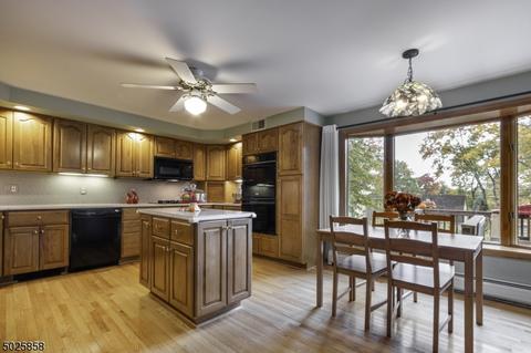 27 Cedar Pl, Wayne, NJ 07470 photo 5