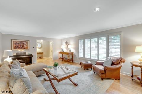 74 Rotary Dr, Summit, NJ 07901 photo 3