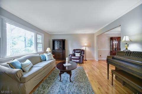 399 Snyder Ave, Berkeley Heights, NJ 07922 photo 5