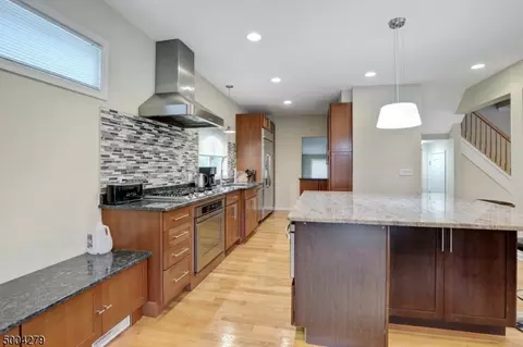 47 Myrtle Ave, Millburn, NJ 07041 photo 8