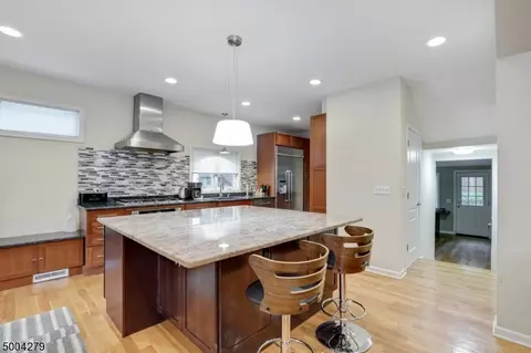 47 Myrtle Ave, Millburn, NJ 07041 photo 11