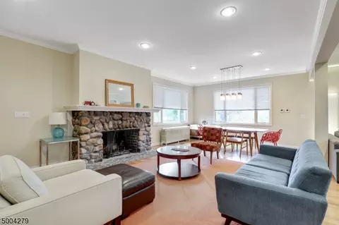 47 Myrtle Ave, Millburn, NJ 07041 photo 2