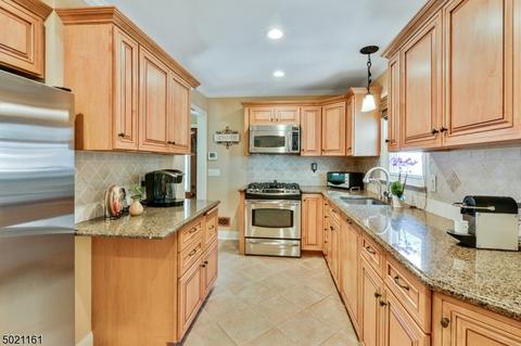 5 Eaton Ct, Summit, NJ 07901 photo 5