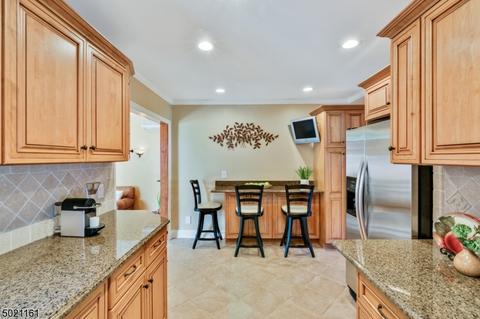5 Eaton Ct, Summit, NJ 07901 photo 6