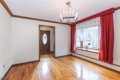 142 Andover Dr, Wayne, NJ 07470 photo 2