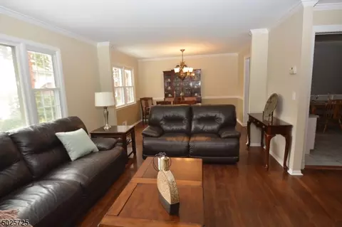 4 Meadow Dr, Dover, NJ 07801 photo 4