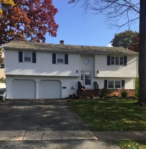 4 Meadow Dr, Dover, NJ 07801 photo 1