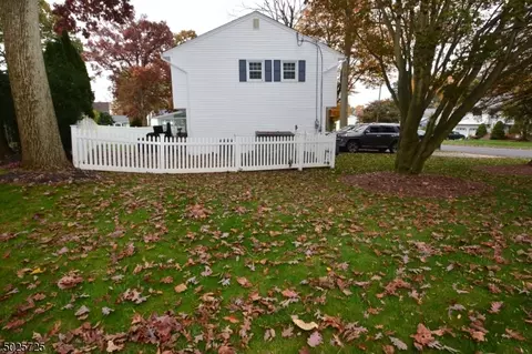 4 Meadow Dr, Dover, NJ 07801 photo 24