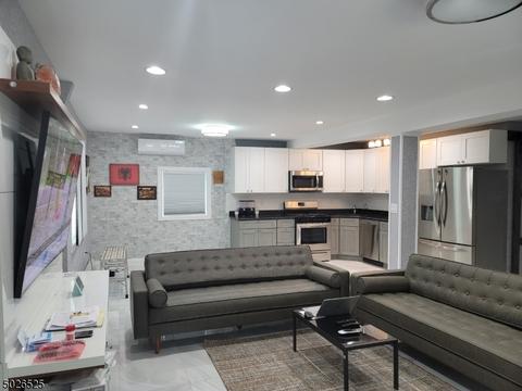 87 Monmouth Ave, Wayne, NJ 07470 photo 5