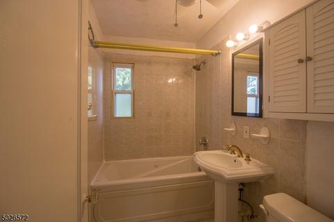 497 Beardsley Ave, Bloomfield, NJ 07003 photo 14