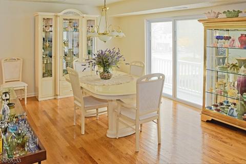 11 Garden Ct, Succasunna, NJ 07876 photo 6