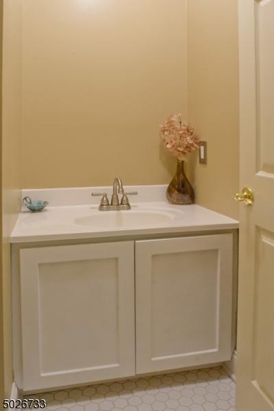 11 Garden Ct, Succasunna, NJ 07876 photo 16