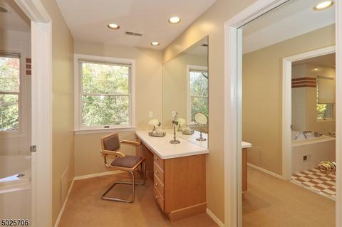 252 Spring Ridge Dr, Berkeley Heights, NJ 07922 photo 16