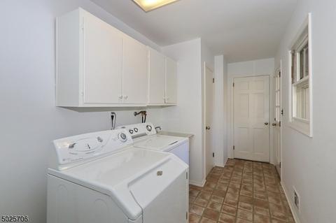 252 Spring Ridge Dr, Berkeley Heights, NJ 07922 photo 12