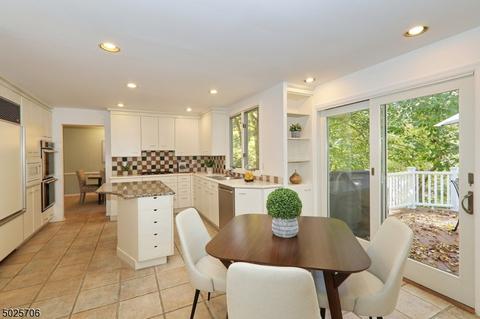 252 Spring Ridge Dr, Berkeley Heights, NJ 07922 photo 6