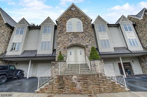 55 Daria Ln, Berkeley Heights, NJ 07922 photo 1