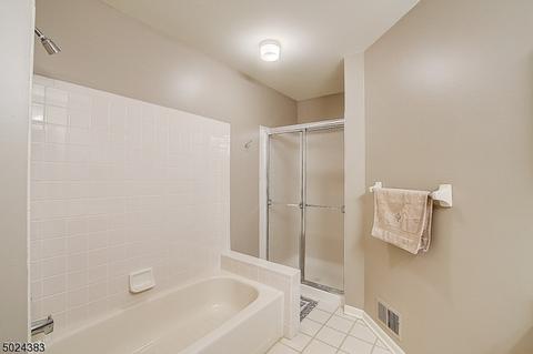 55 Daria Ln, Berkeley Heights, NJ 07922 photo 13