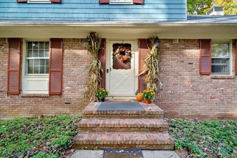 3 Larson Ln, Warren, NJ 07059 photo 4