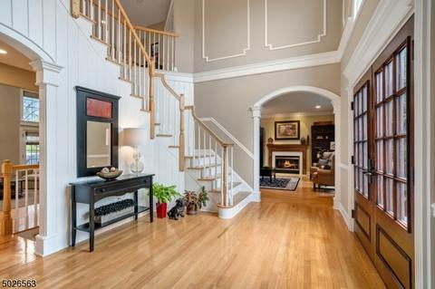 14 Paddock Ct, Basking Ridge, NJ 07920 photo 2