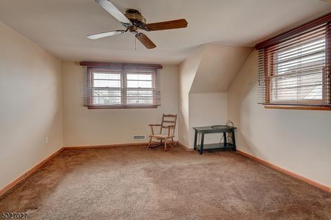 690 8th St, Secaucus, NJ 07094 photo 8