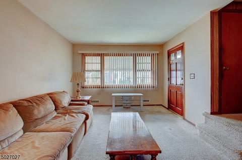 690 8th St, Secaucus, NJ 07094 photo 7